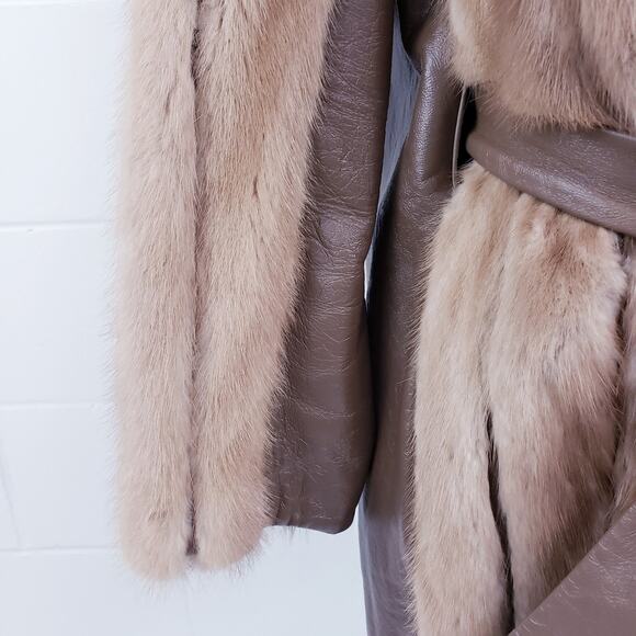 Vintage Tan Mink Leather Trim Coat Mid-Length 1960s Fur Coat - Picture 8 of 15